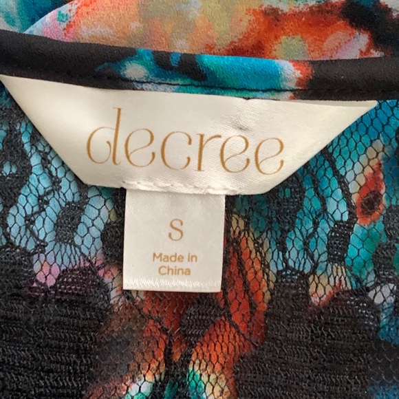 Decree Cold Shoulder Top SZ - S - Picture 4 of 5